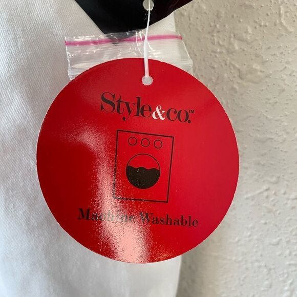 NWT Style & Co white Stretch Capri Pants Size 14 - Picture 3 of 7